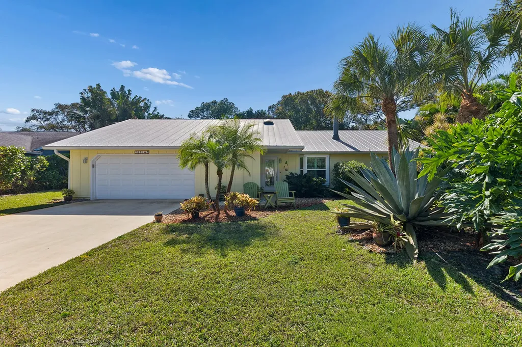 8816 SE May Terrace Hobe Sound FL 33455