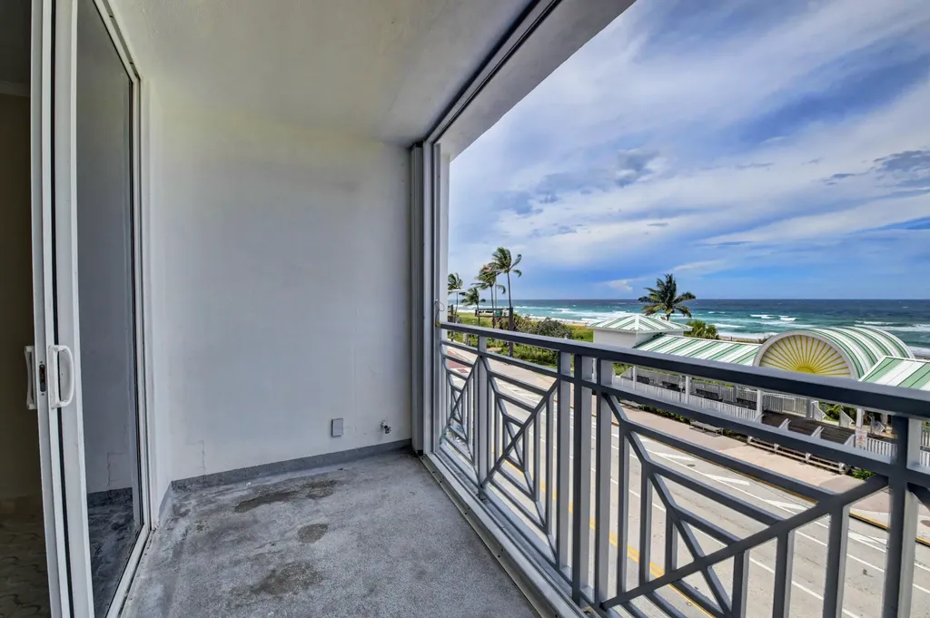 36 S Ocean Boulevard Delray Beach FL 33483