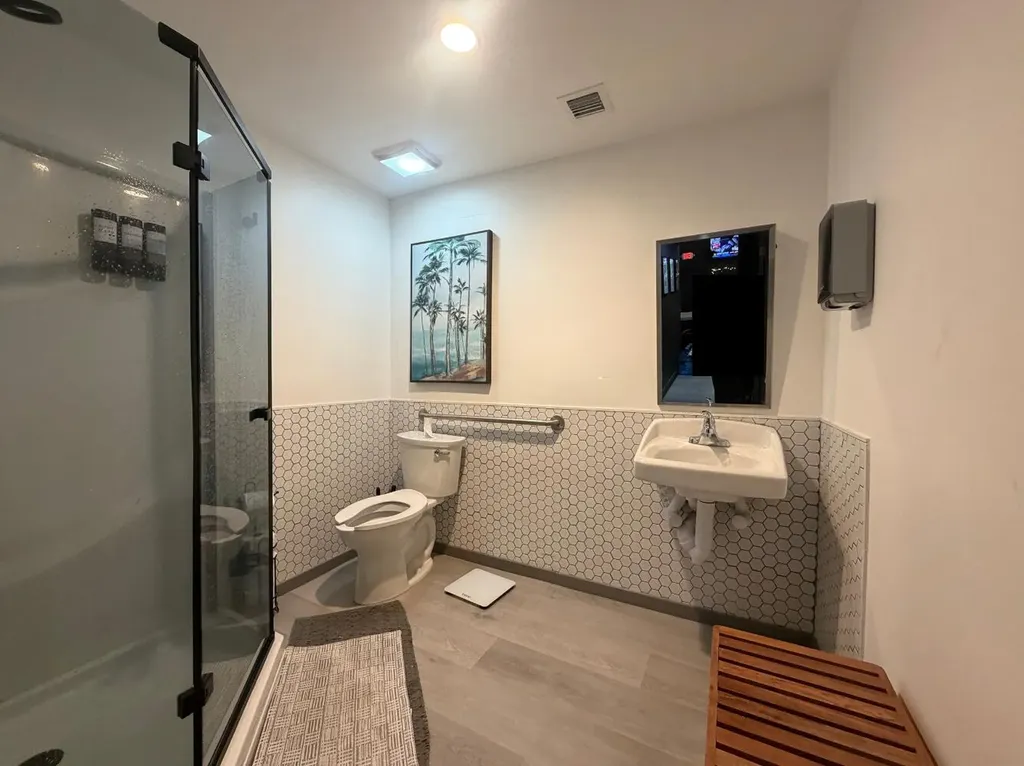 1142 Old Okeechobee Road West Palm Beach FL 33401