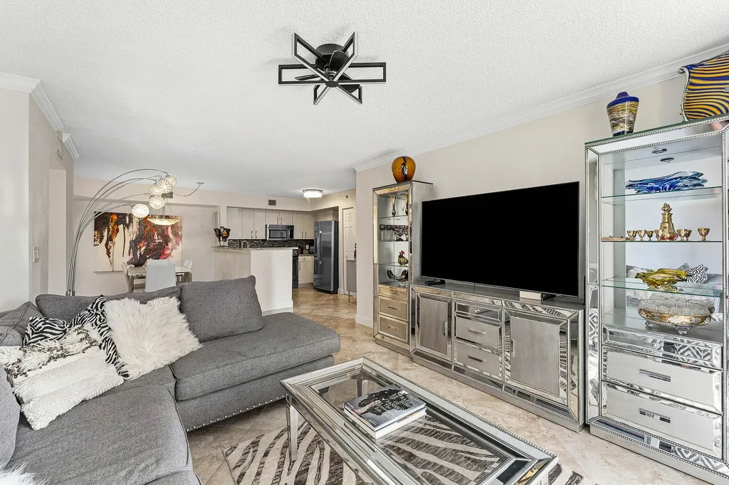 1801 N Flagler Drive West Palm Beach FL 33407
