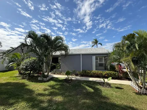 4550 Biddeford Avenue West Palm Beach FL 33417