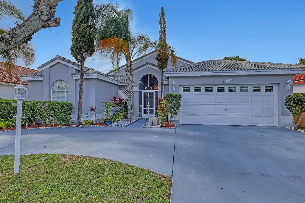 4941 Broadstone Circle West Palm Beach FL 33417