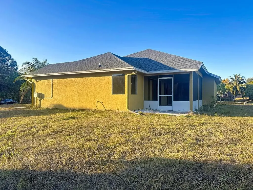 2091 SW Castinet Lane Port St Lucie FL 34953