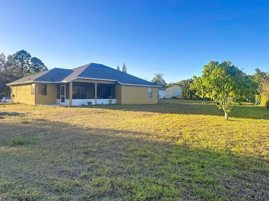 2091 SW Castinet Lane Port St Lucie FL 34953