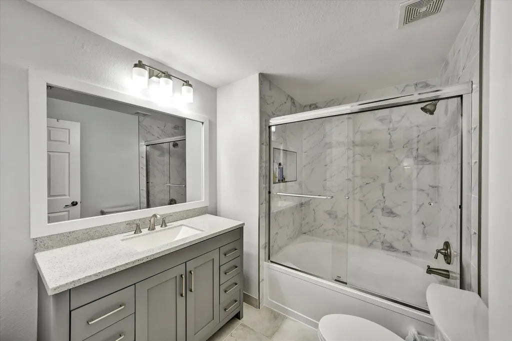 2803 Sarento Place Palm Beach Gardens FL 33410