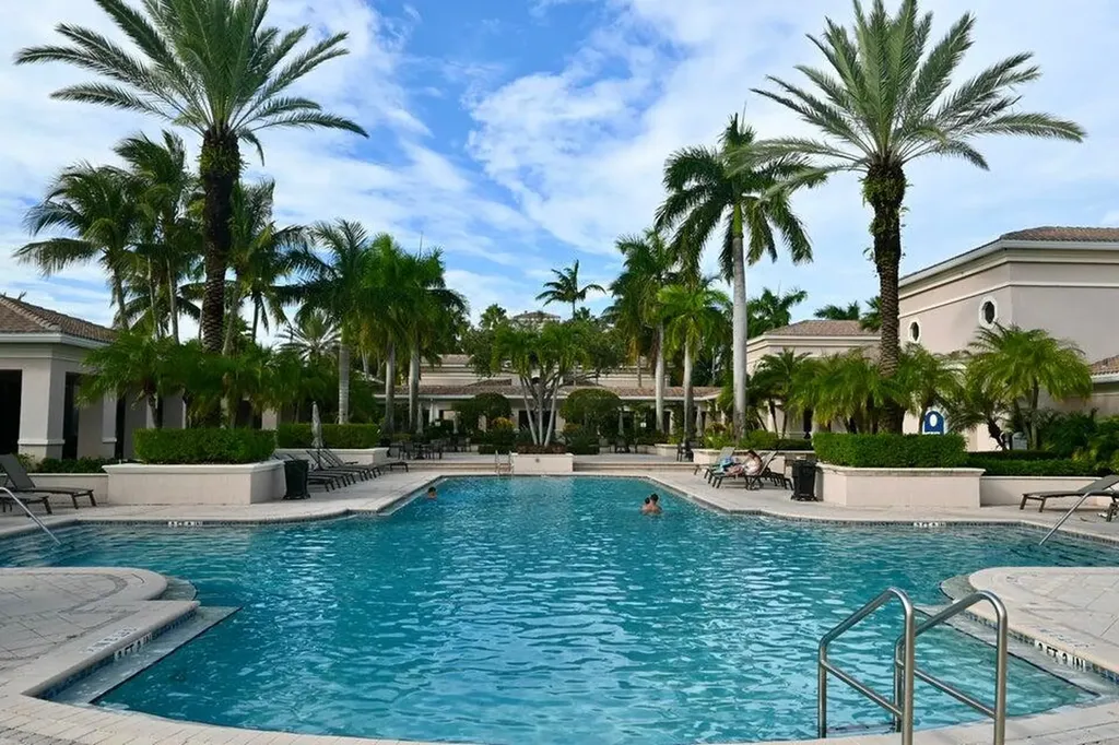2803 Sarento Place Palm Beach Gardens FL 33410