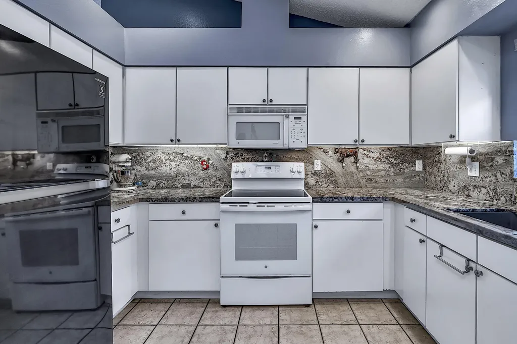 7519 Eagle Point Drive Delray Beach FL 33446
