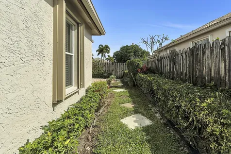 7519 Eagle Point Drive Delray Beach FL 33446