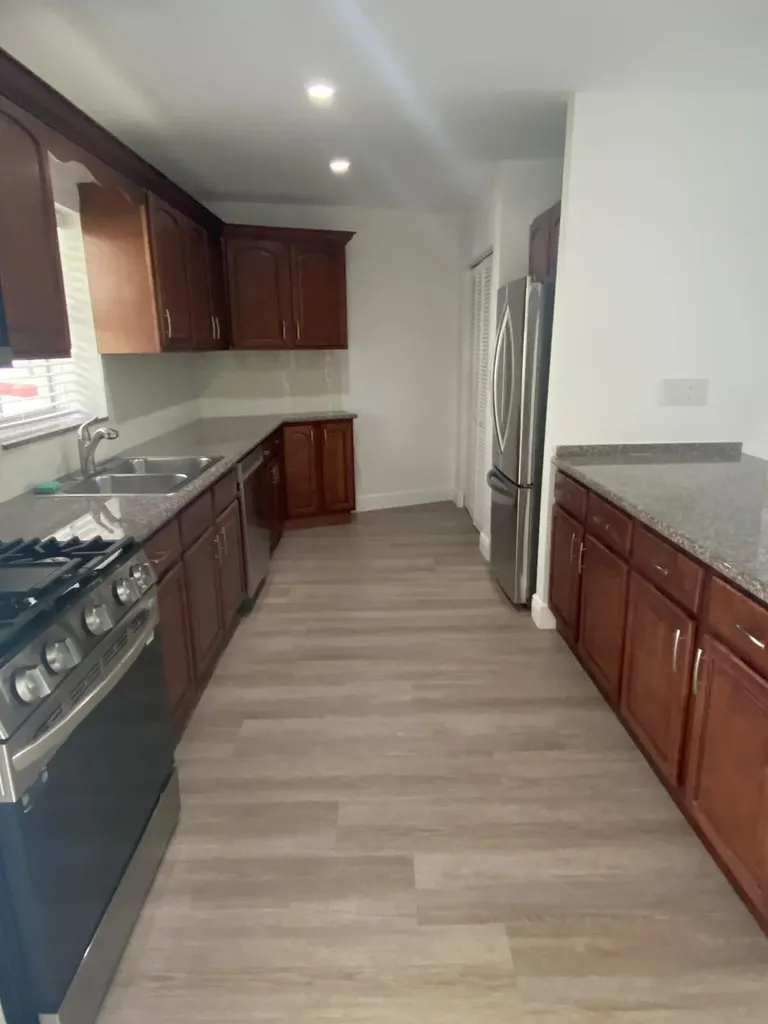 8650 SW 67th Avenue Pinecrest FL 33156