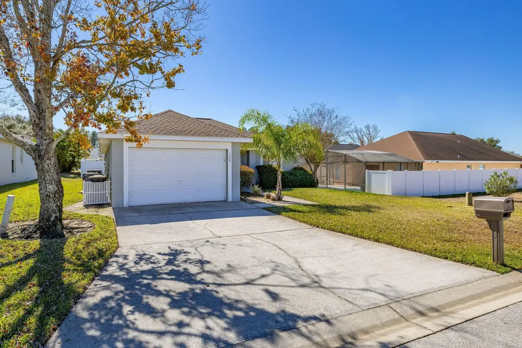 128 Pine Cone Drive Davenport FL 33897