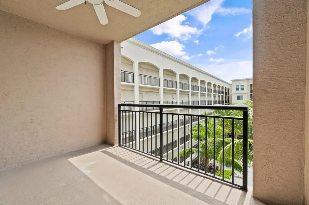 1660 Renaissance Commons Boulevard Boynton Beach FL 33426