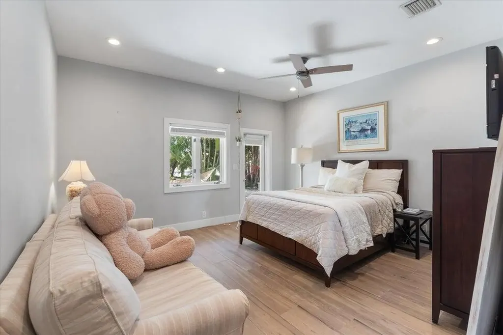 2311 NE 47th Street Lighthouse Point FL 33064