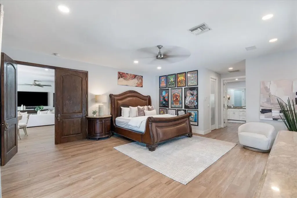 2311 NE 47th Street Lighthouse Point FL 33064
