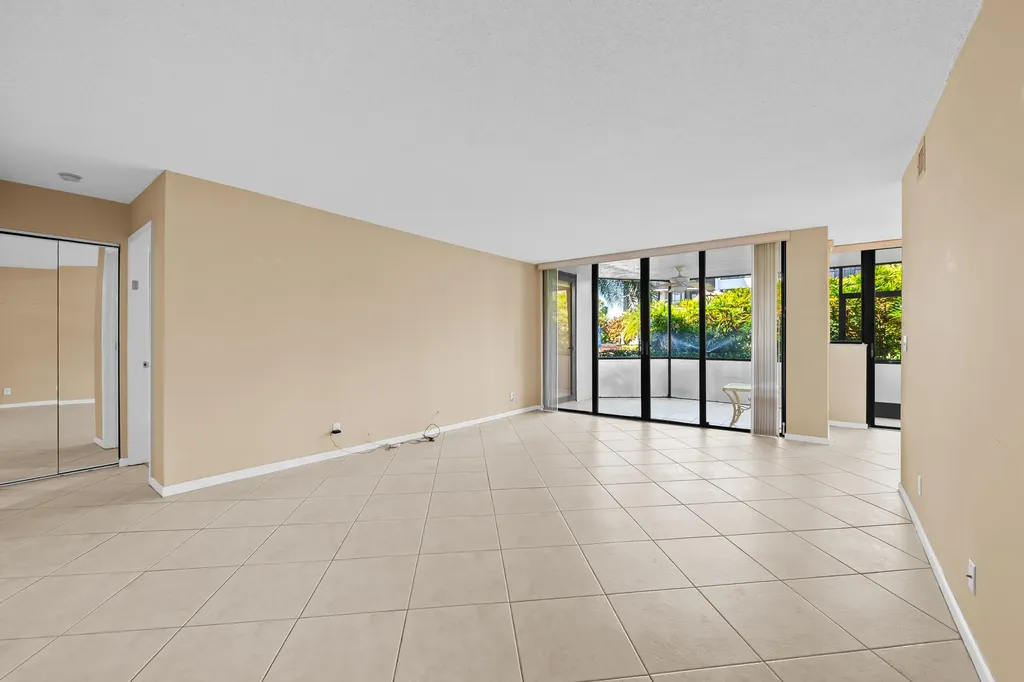 800 Jeffery Street Boca Raton FL 33487