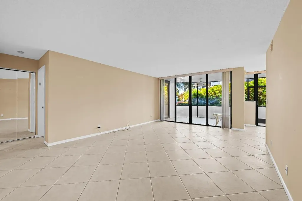 800 Jeffery Street Boca Raton FL 33487