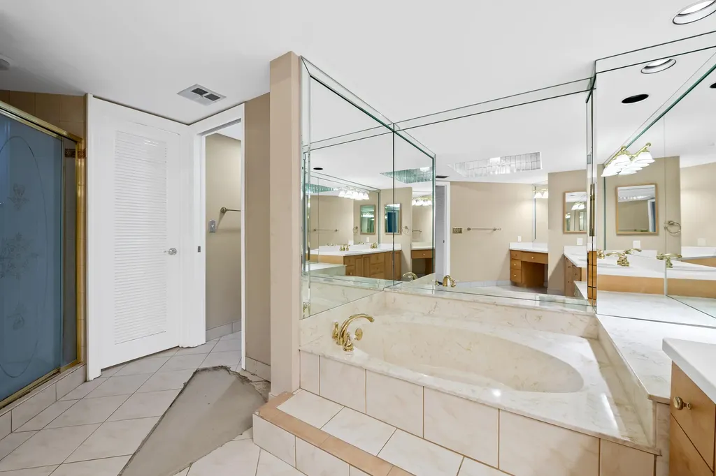 800 Jeffery Street Boca Raton FL 33487