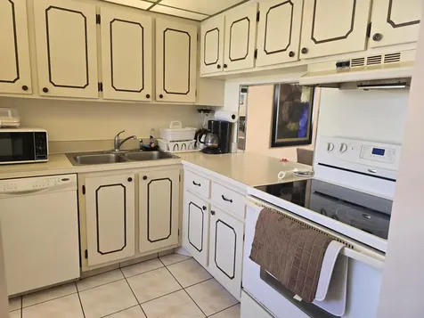 118 Lake Olive Drive West Palm Beach FL 33411