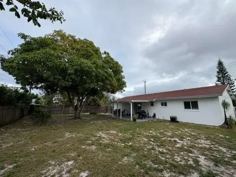401 S 12th Street Lantana FL 33462