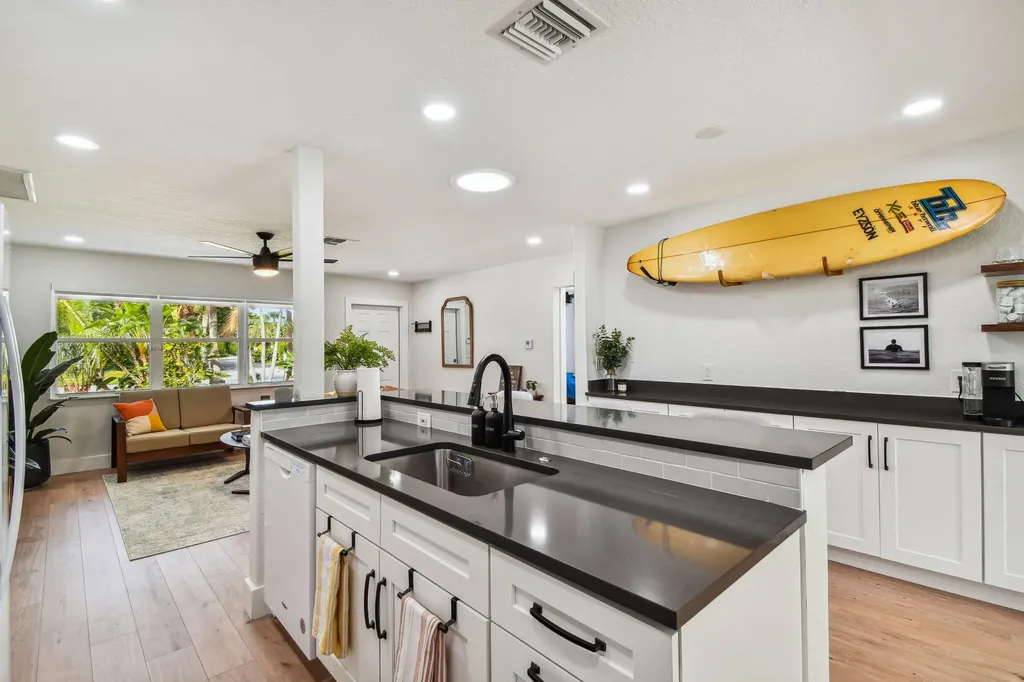 702 NE 10th Avenue Boynton Beach FL 33435