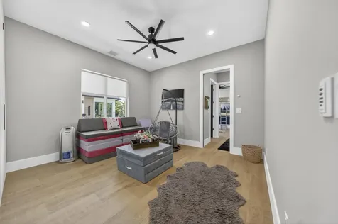 6463 NW 71st Terrace Parkland FL 33067