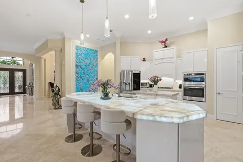 6321 Via Venetia N Delray Beach FL 33484