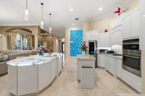 6321 Via Venetia N Delray Beach FL 33484