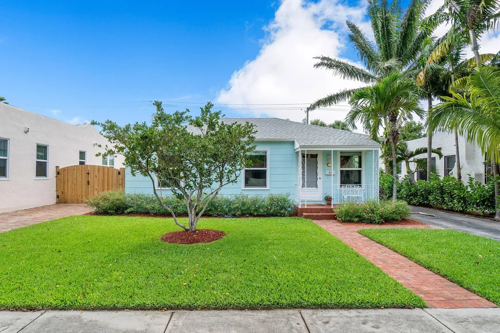 816 Avon Road West Palm Beach FL 33401
