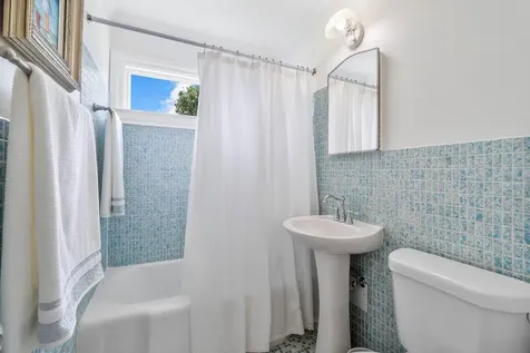 816 Avon Road West Palm Beach FL 33401