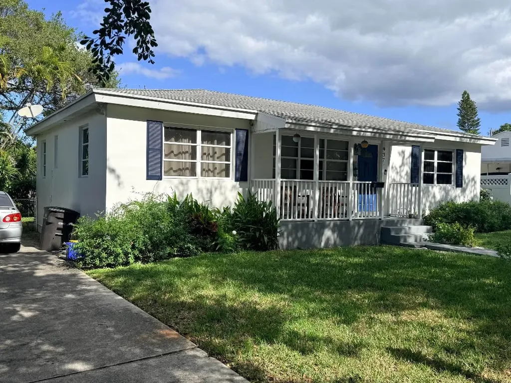 937 Upland Road West Palm Beach FL 33401