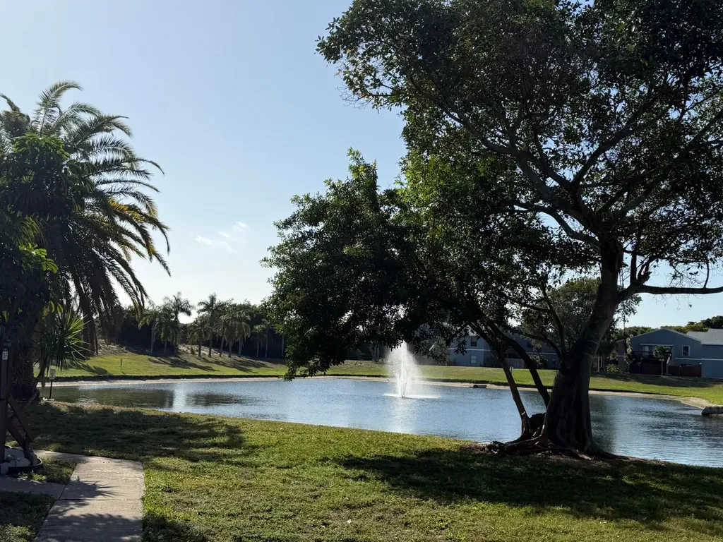 14 Crossings Circle Boynton Beach FL 33435