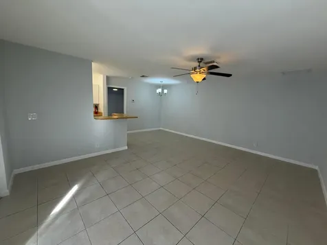 14 Crossings Circle Boynton Beach FL 33435
