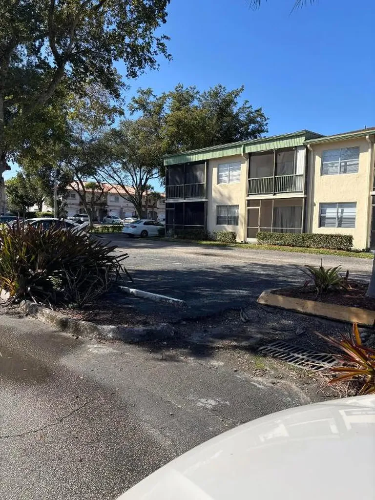 4147 NW 90th Avenue Coral Springs FL 33065