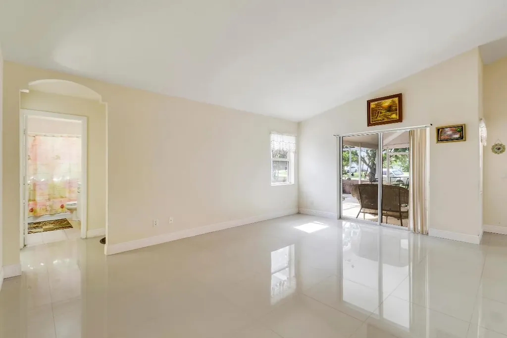 2085 SW Aladdin Street Port St Lucie FL 34953