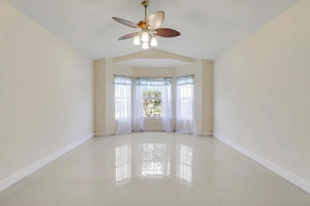 2085 SW Aladdin Street Port St Lucie FL 34953