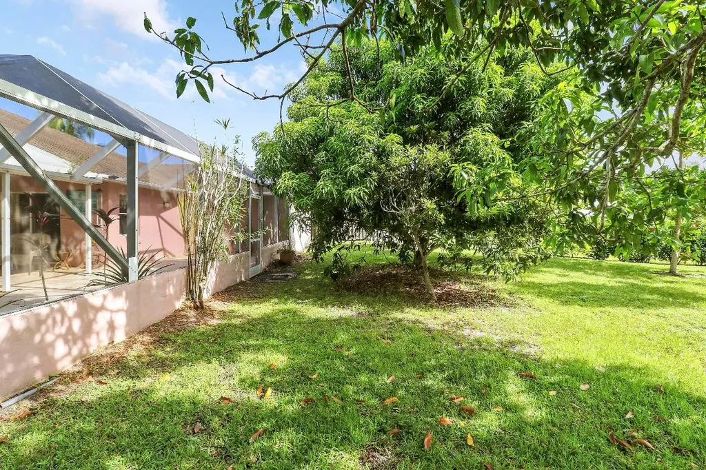 2085 SW Aladdin Street Port St Lucie FL 34953