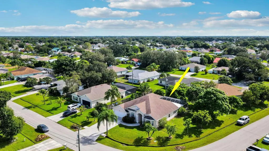 2085 SW Aladdin Street Port St Lucie FL 34953