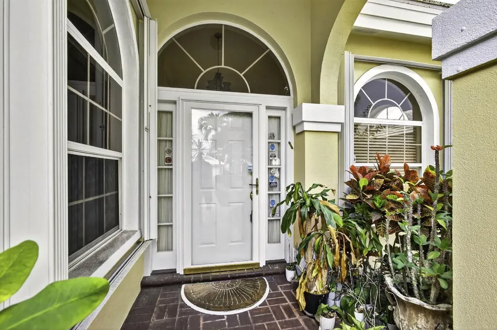 2347 Saratoga Bay Drive West Palm Beach FL 33409