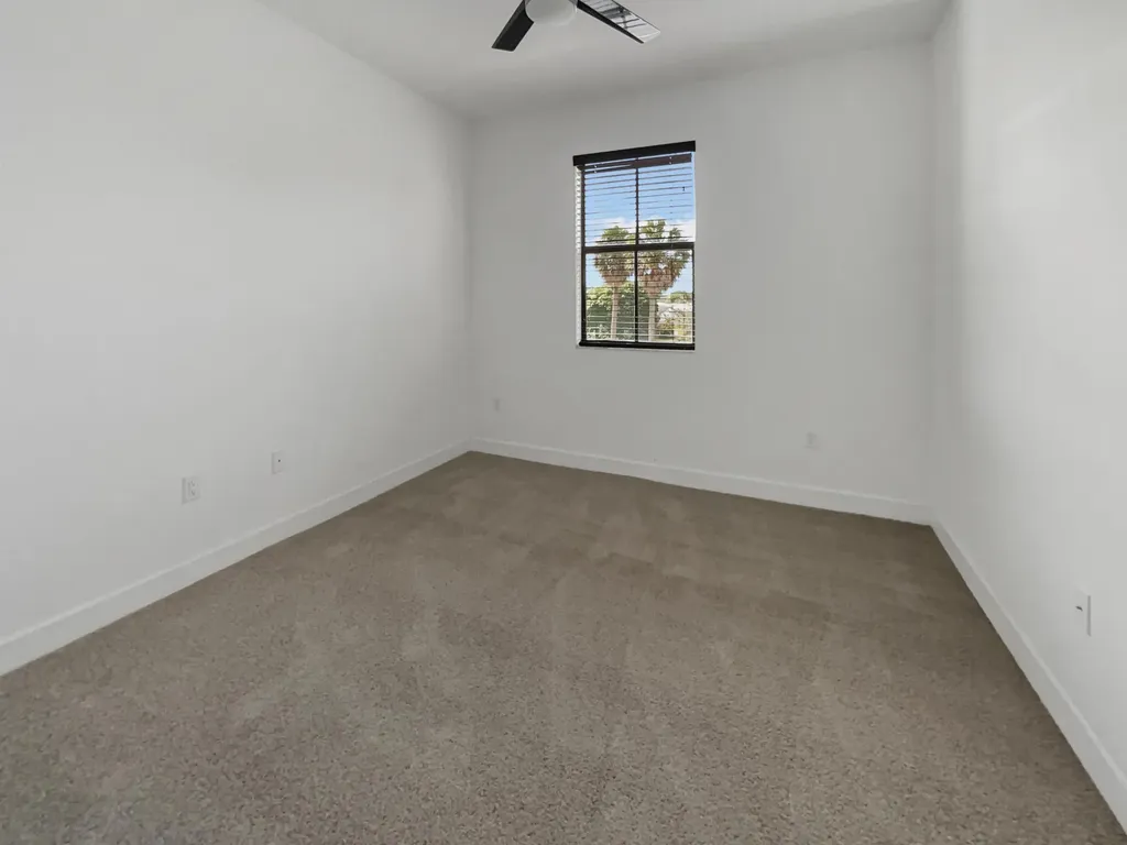 4879 NW 55th Place Fort Lauderdale FL 33319