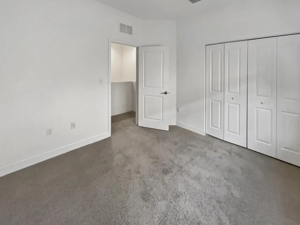 4879 NW 55th Place Fort Lauderdale FL 33319