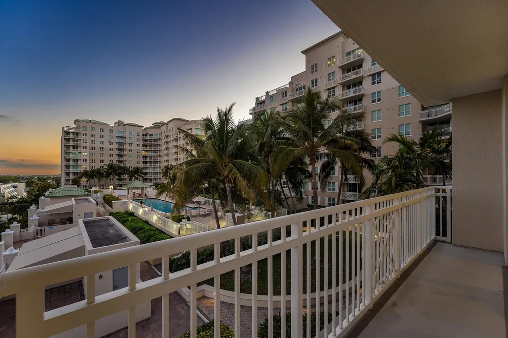 450 N Federal Highway Boynton Beach FL 33435
