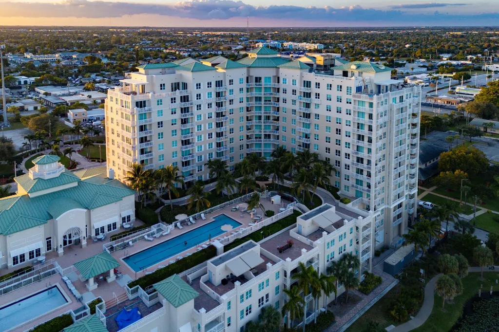 450 N Federal Highway Boynton Beach FL 33435