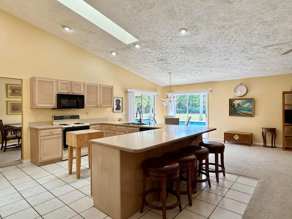 2884 SE Ranch Acres Circle Jupiter FL 33478