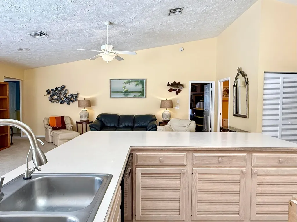 2884 SE Ranch Acres Circle Jupiter FL 33478