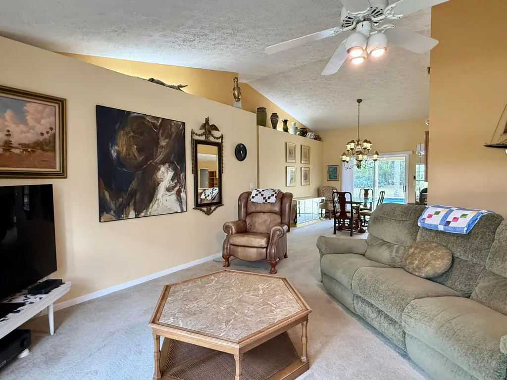 2884 SE Ranch Acres Circle Jupiter FL 33478