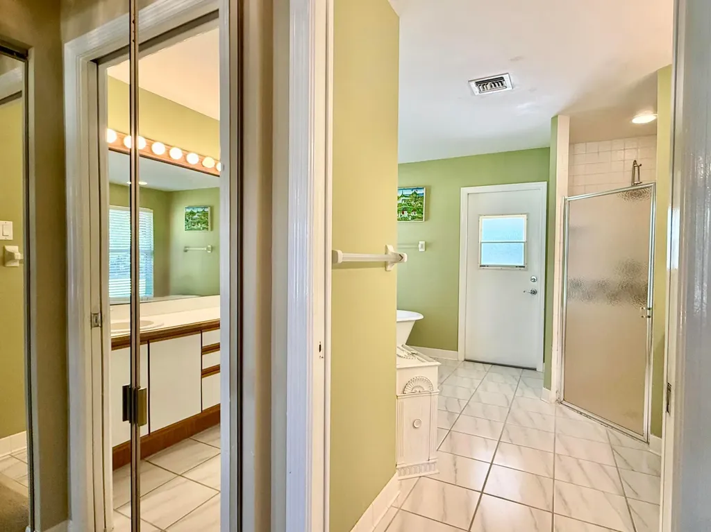 2884 SE Ranch Acres Circle Jupiter FL 33478