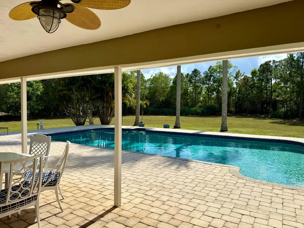 2884 SE Ranch Acres Circle Jupiter FL 33478