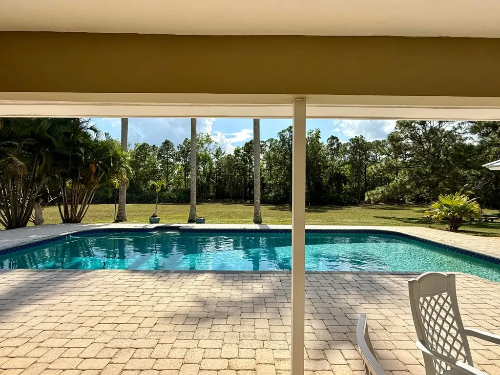2884 SE Ranch Acres Circle Jupiter FL 33478