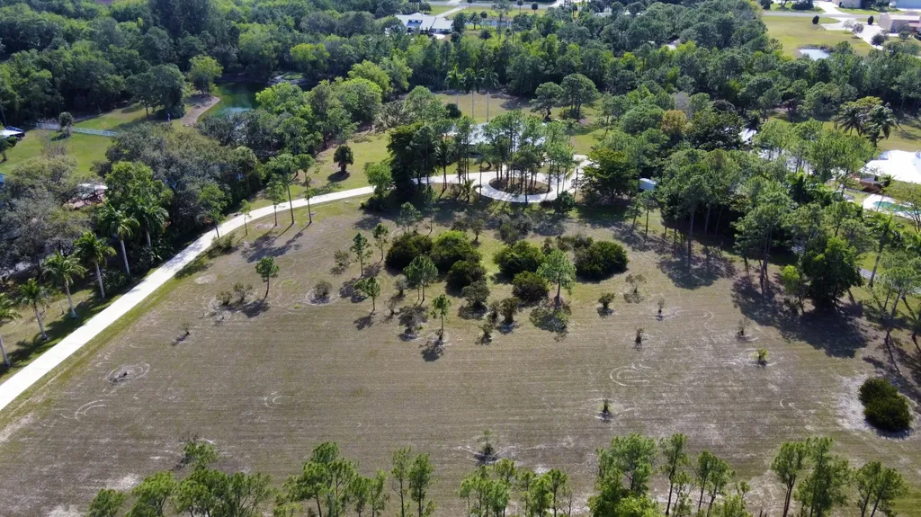 2884 SE Ranch Acres Circle Jupiter FL 33478