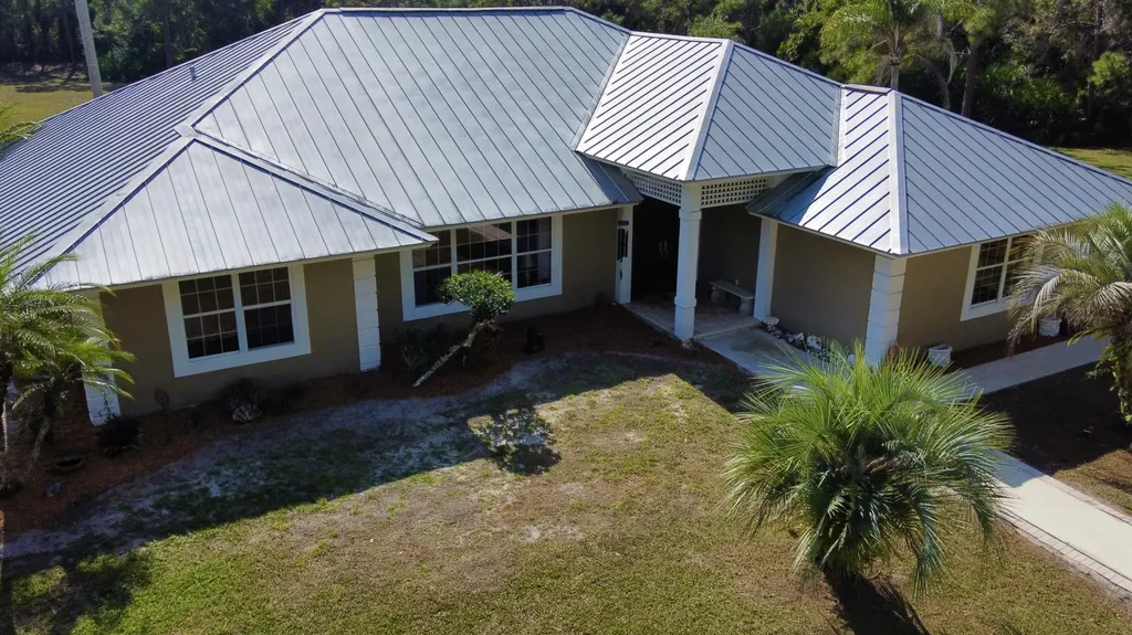 2884 SE Ranch Acres Circle Jupiter FL 33478