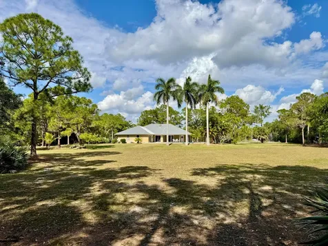 2884 SE Ranch Acres Circle Jupiter FL 33478